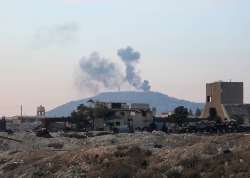 Des habitants de Homs fuient en masse après la progression rebelle