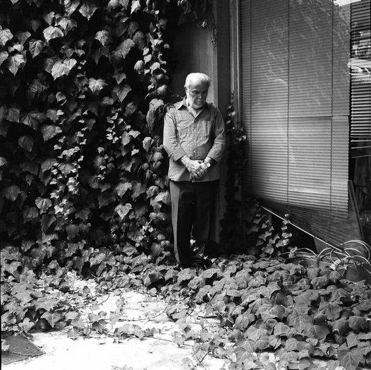 Michalis Ganas (1944-2024), le poète grec de l’errance et de la rédemption