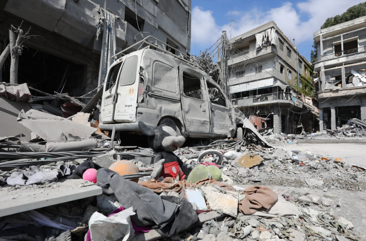 La Défense civile toujours à la recherche de personnes disparues à Beyrouth et dans le Sud