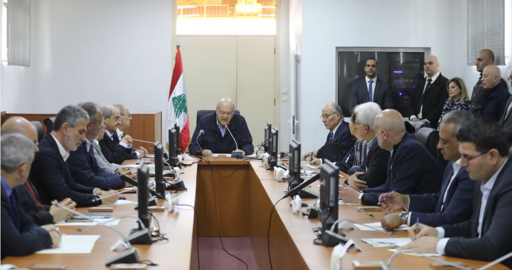 Le gouvernement, réuni à Tyr, approuve le plan de redéploiement de l'armée au Liban-Sud