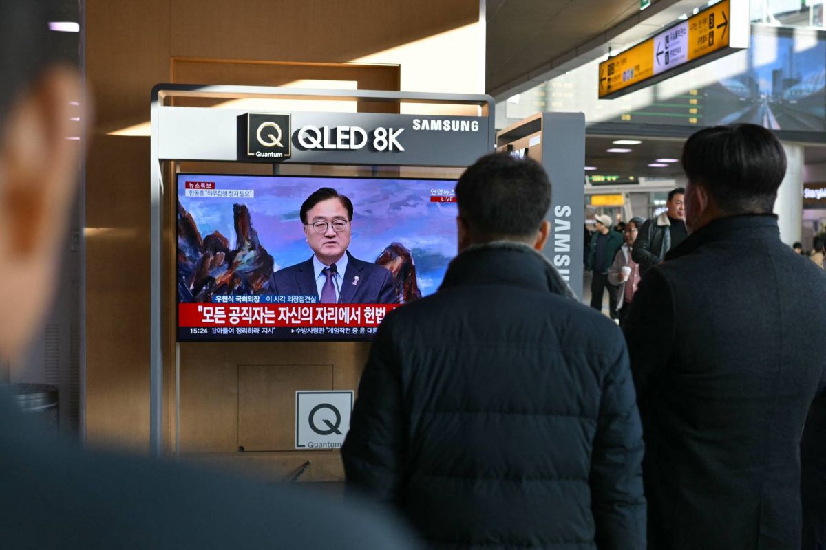 Lâché par son parti, le président Yoon proche de la chute