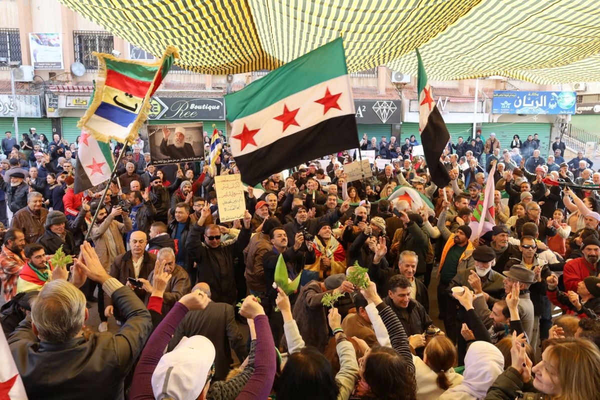 Les forces gouvernementales se retirent de Deir Ezzor, ville de l'est du pays