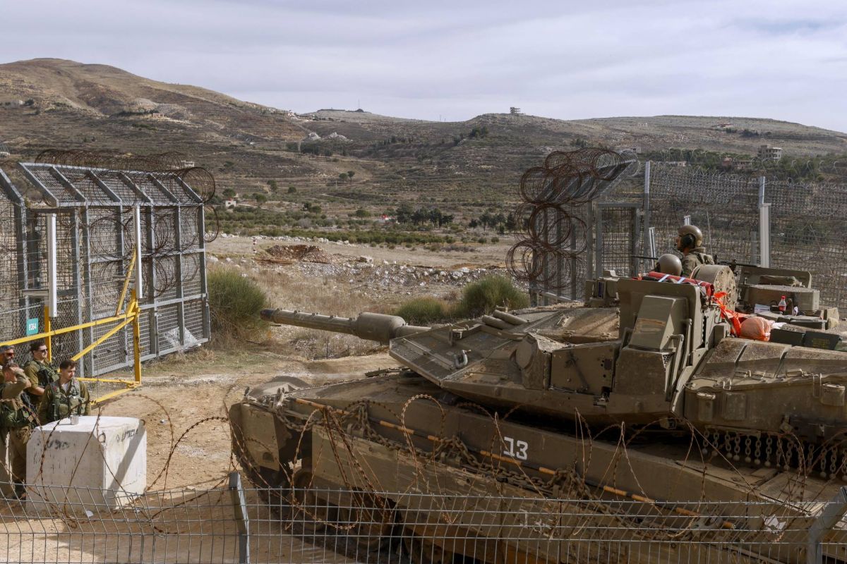 Israel orders troops to 'prepare to remain' in Syria buffer zone through winter Israel orders troops to 'prepare to remain' in Syria buffer zone through winter