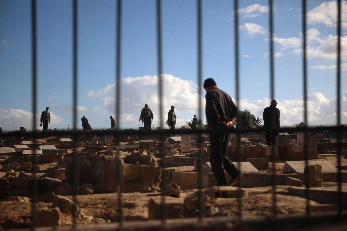 After the fall of Assad, a weakened Hamas seeks an agreement with Israel