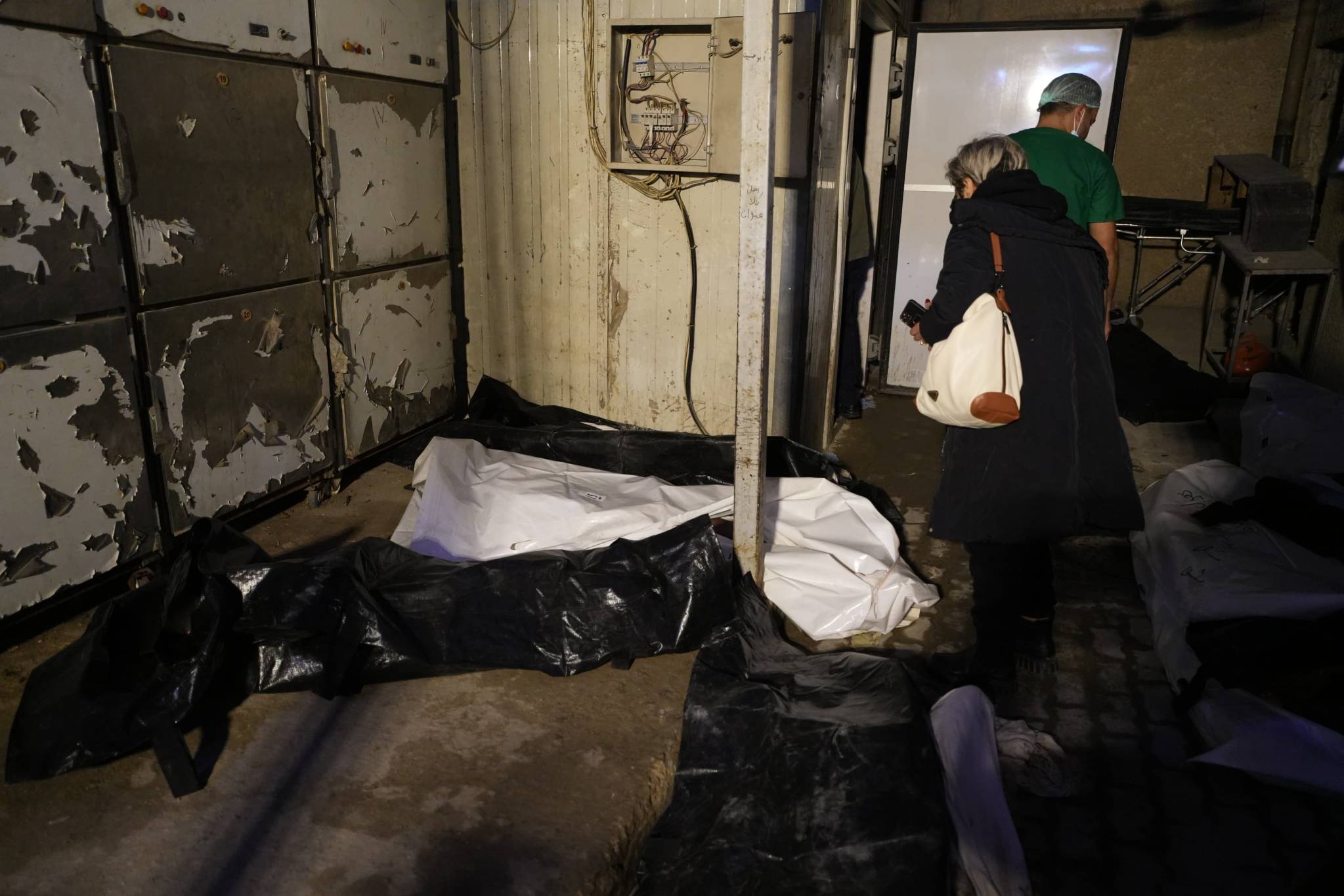Dans cette morgue, les familles arrivent au bout de l'enfer. Photo Mohammad Yassine