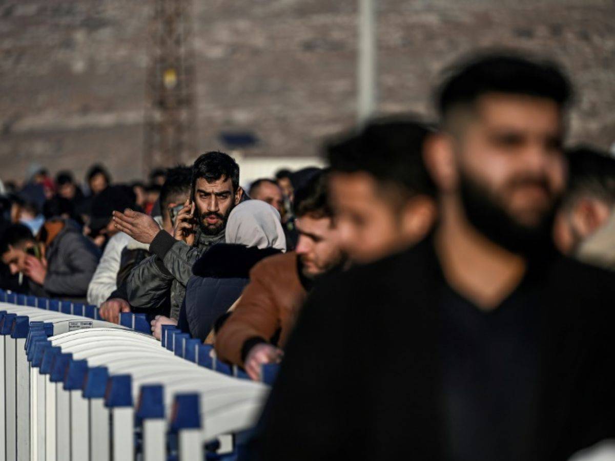 Suspended asylum applications and forced returns: What’s the fate of Syrian refugees?