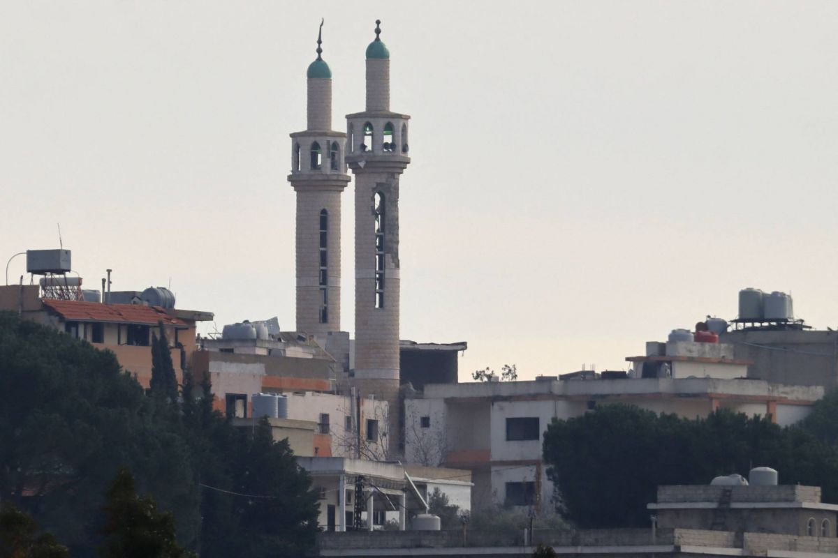 Israeli army claims to have destroyed Hezbollah command center in southern Lebanon