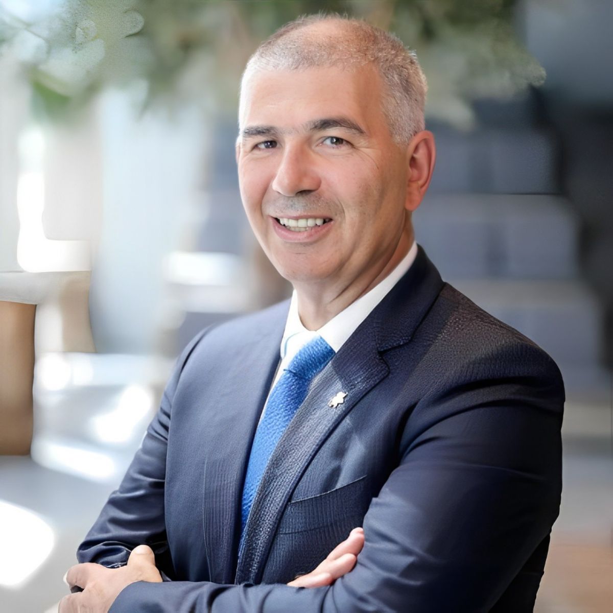 Le patron du célèbre distributeur de luxe Chalhoub passe le relais à son fils Le patron du célèbre distributeur de luxe Chalhoub passe le relais à son fils