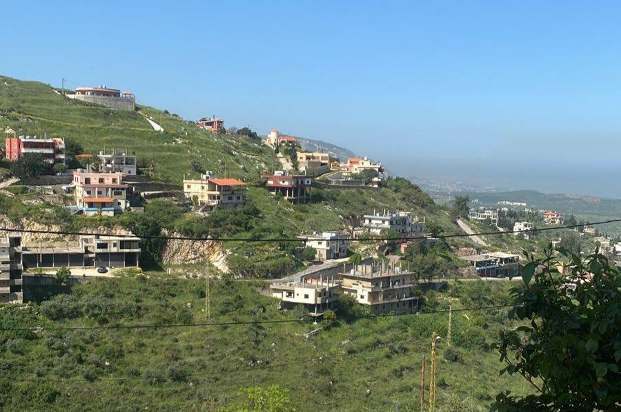 Syrian arrested in Akkar for illegal entry into Lebanon, carrying grenades