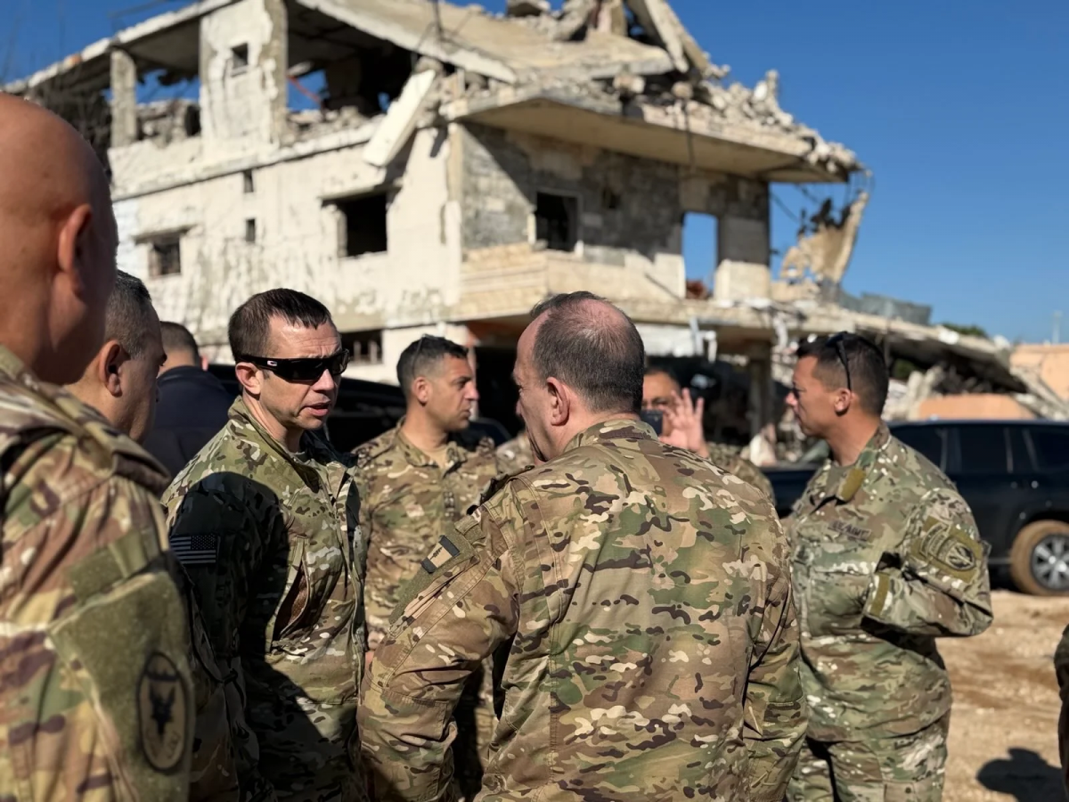 En tournée à Khiam, le général américain Jeffers loue les efforts de l'armée au sud du Litani
