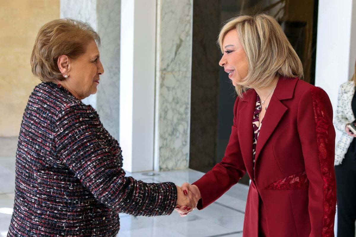 First lady Neemat Aoun meets with former first lady Nadia Aoun at Baabda Palace