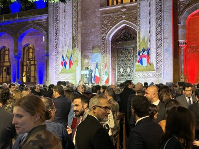 Le président français assure qu'Air France recommencera à desservir Beyrouth dès février