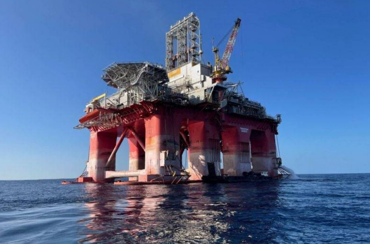 Aoun appelle Macron à pousser TotalEnergies à « reprendre » l'exploration des blocs pétroliers au Liban