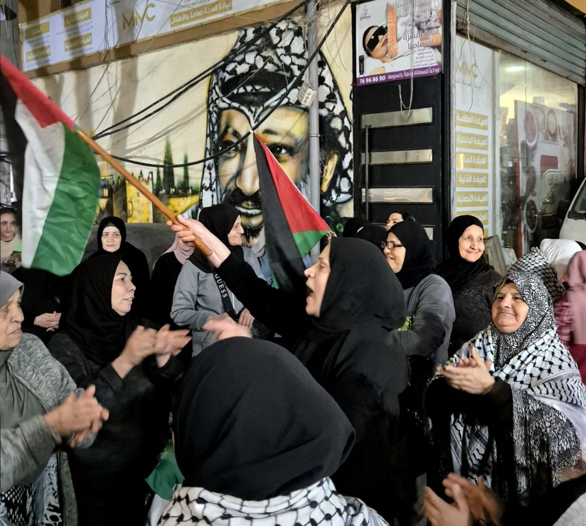 À Bourj el-Brajné, les réfugiés palestiniens partagés « entre la joie et les pleurs »