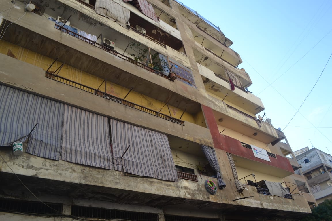 Un bâtiment menacé d'effrondrement évacué à Tripoli