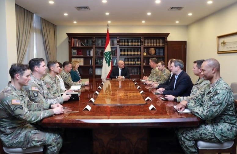 Joseph Aoun reçoit une délégation militaire américaine, dont le chef du Centcom