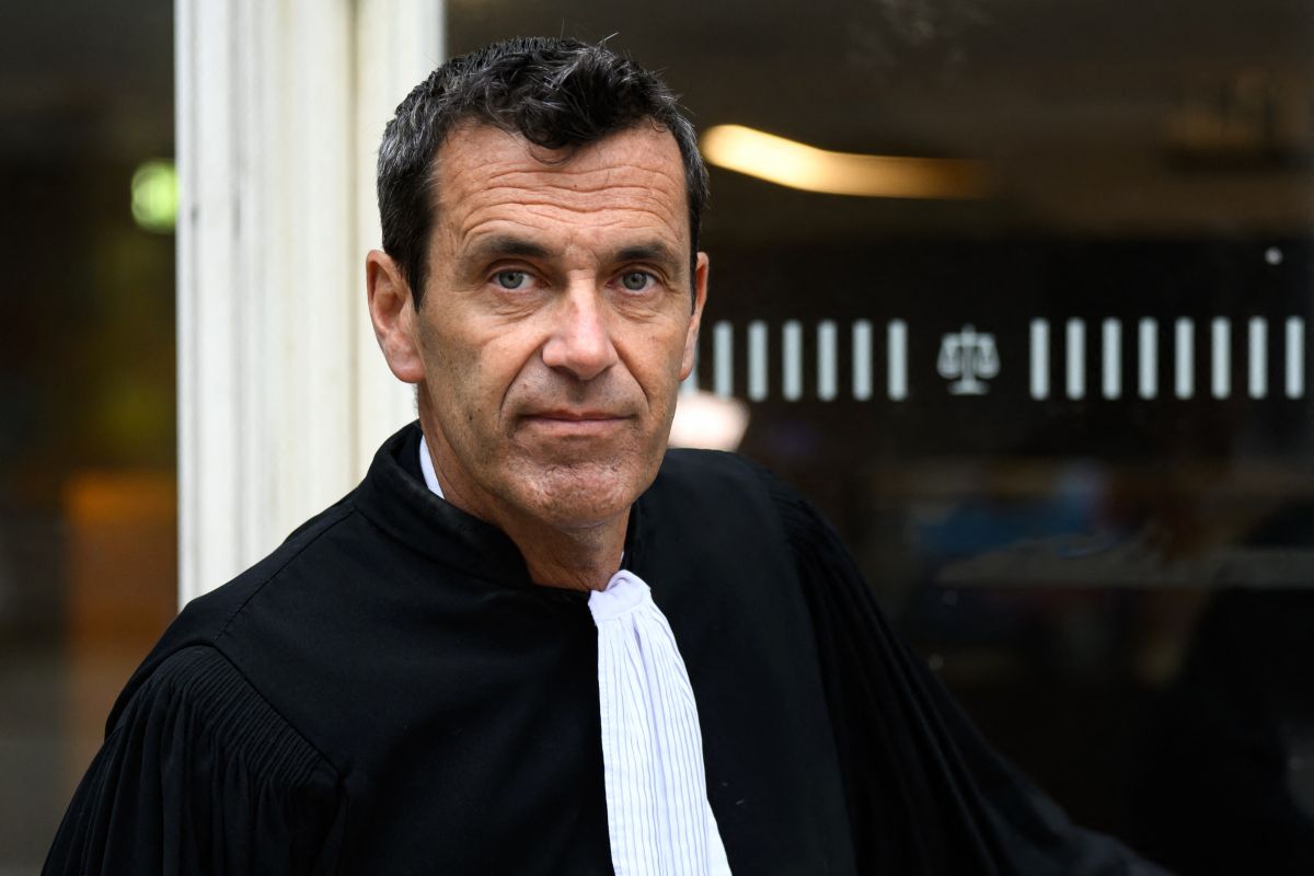 Une influenceuse franco-algérienne jugée en mars pour 