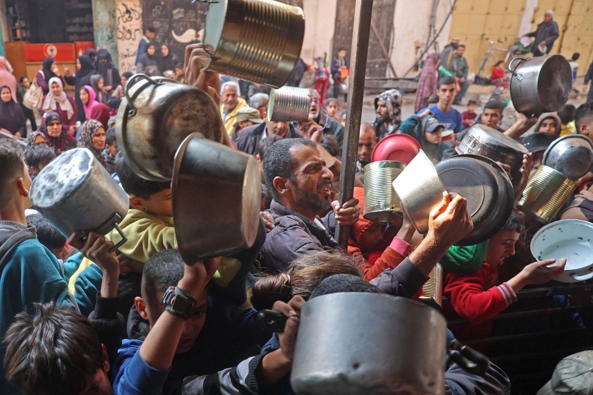 Gaza: Civil Defense reports eight killed, including two children, in Israeli strike