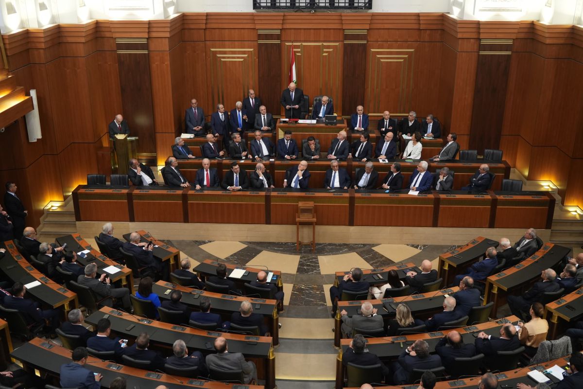 Joseph Aoun's inauguration speech becomes the subject of a law exam at USJ Joseph Aoun's inauguration speech becomes the subject of a law exam at USJ