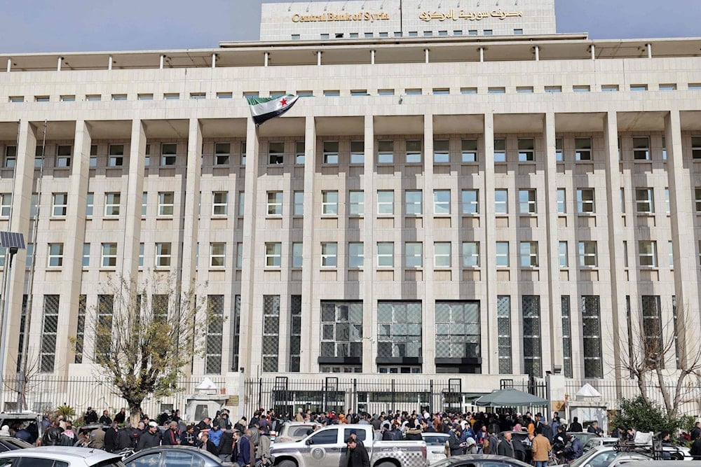 La Banque centrale syrienne gèle les comptes des collaborateurs de l'ancien régime syrien