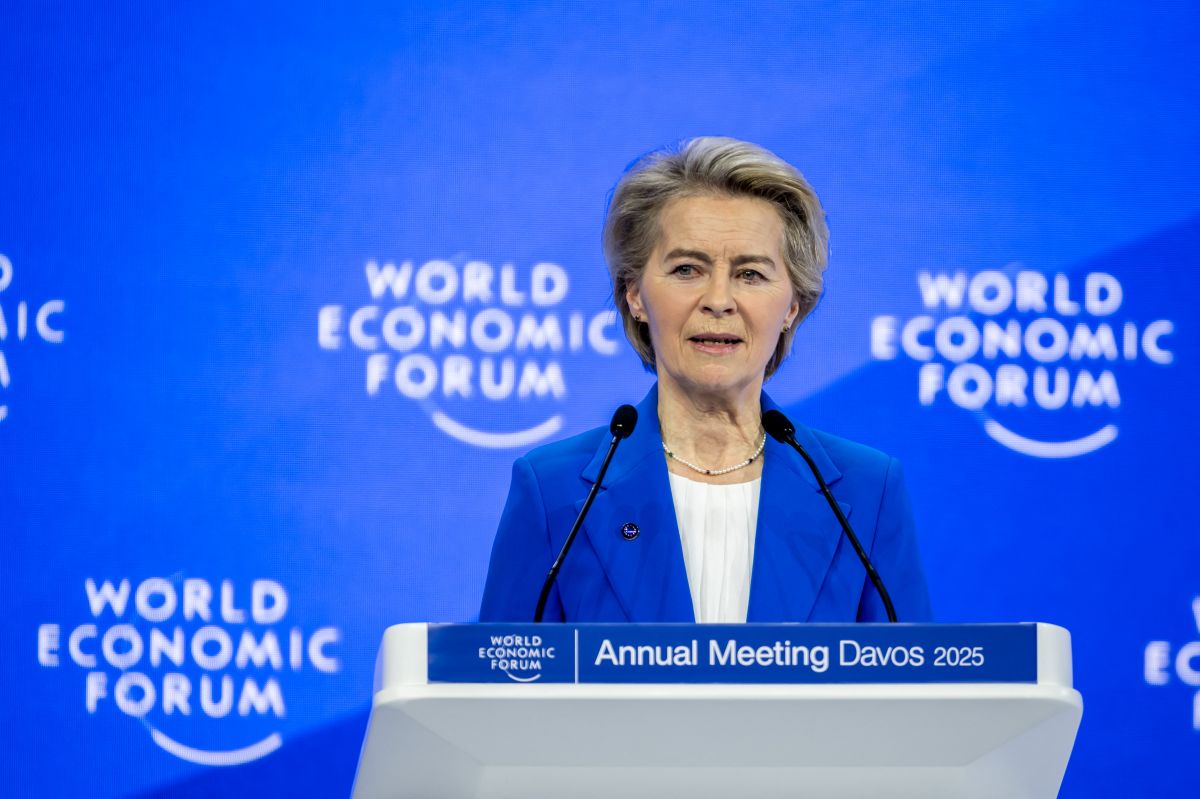 Davos: face à Trump, l'UE tend la main à la Chine qui dénonce les guerres commerciales