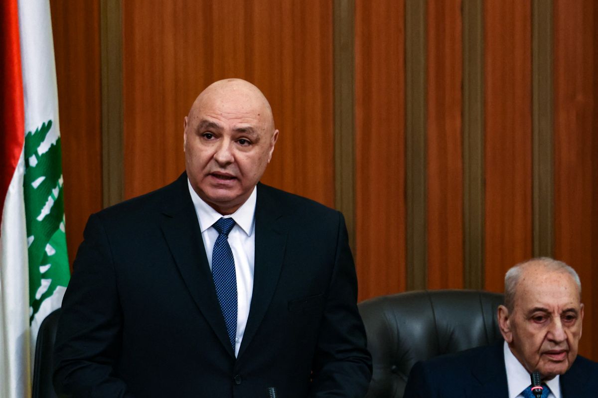 « Je suis votre premier bouclier » face à la corruption, assure Aoun au procureur Ali Ibrahim
