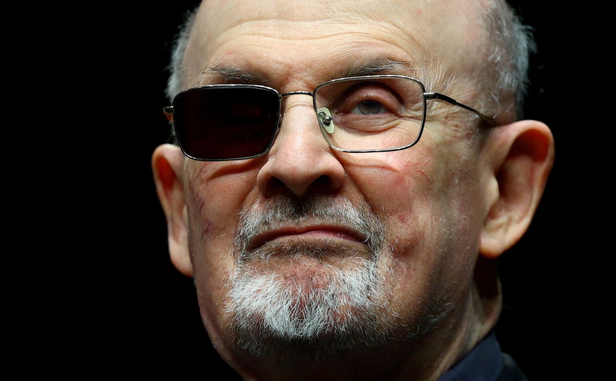 Le procès de l'assaillant de Salman Rushdie s'est ouvert aux Etats-Unis
