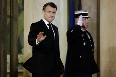 Erdogan au téléphone avec Macron salue le plan de l'UE pour lever les sanctions contre Damas