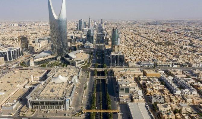 Saudi Arabia amends labor code: Longer maternity leave, compensated overtime