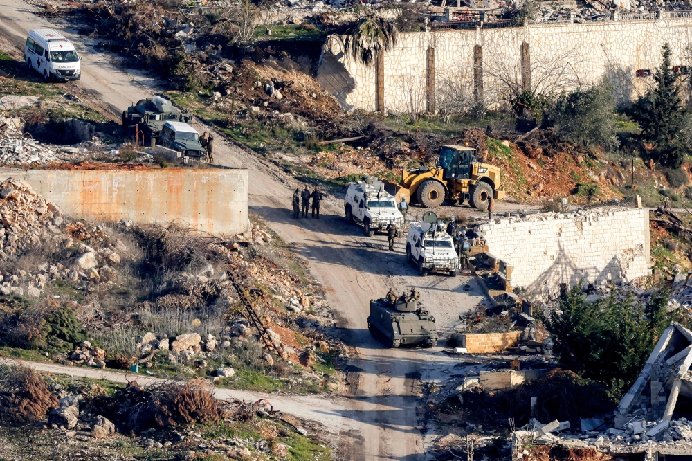 UN criticizes Israel's refusal to fully withdraw from south Lebanon but believes there is still 'much to do' UN criticizes Israel's refusal to fully withdraw from south Lebanon but believes there is still 'much to do'