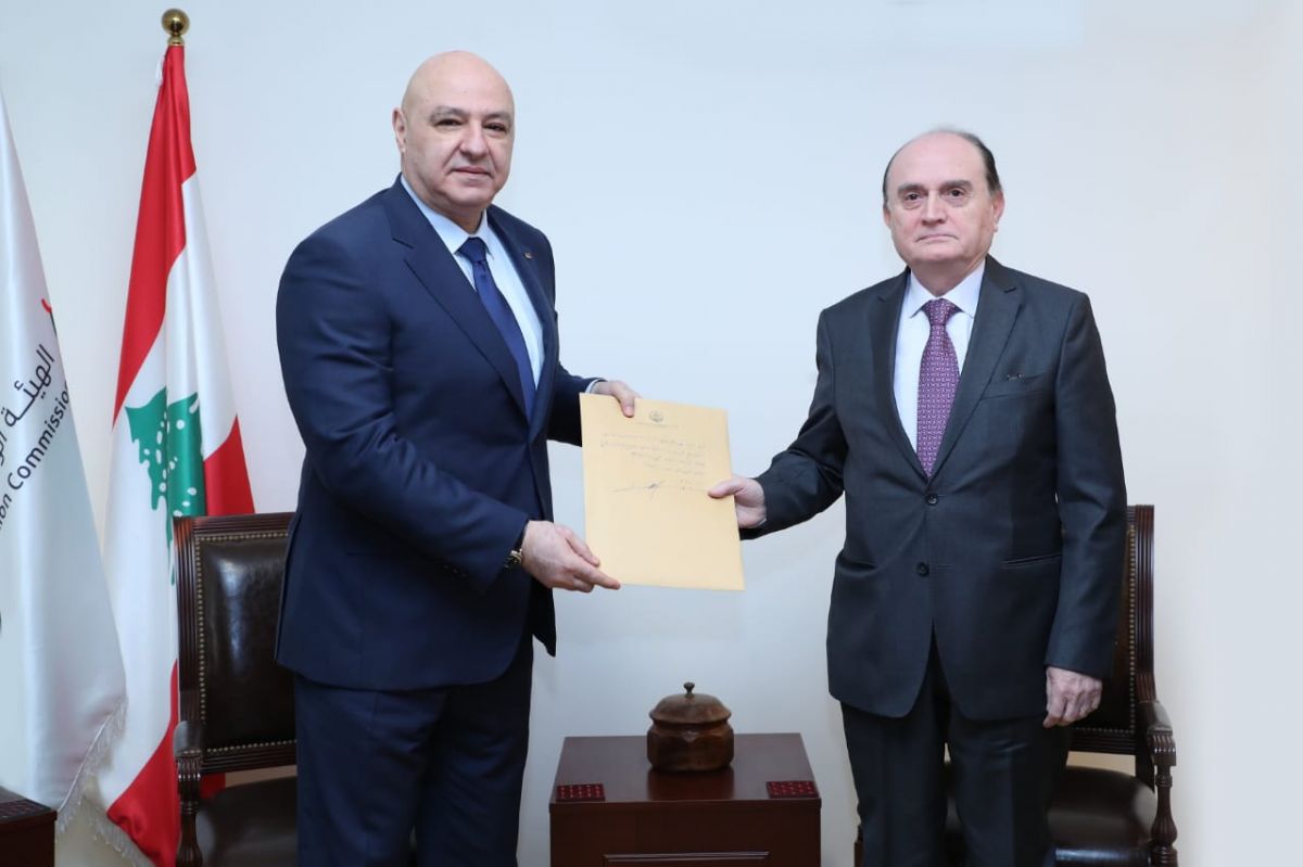 Joseph Aoun dépose sa déclaration de patrimoine à la commission anti-corruption
