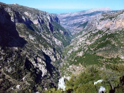 Projet de route controversé : la vallée de Qannoubine dans la tourmente