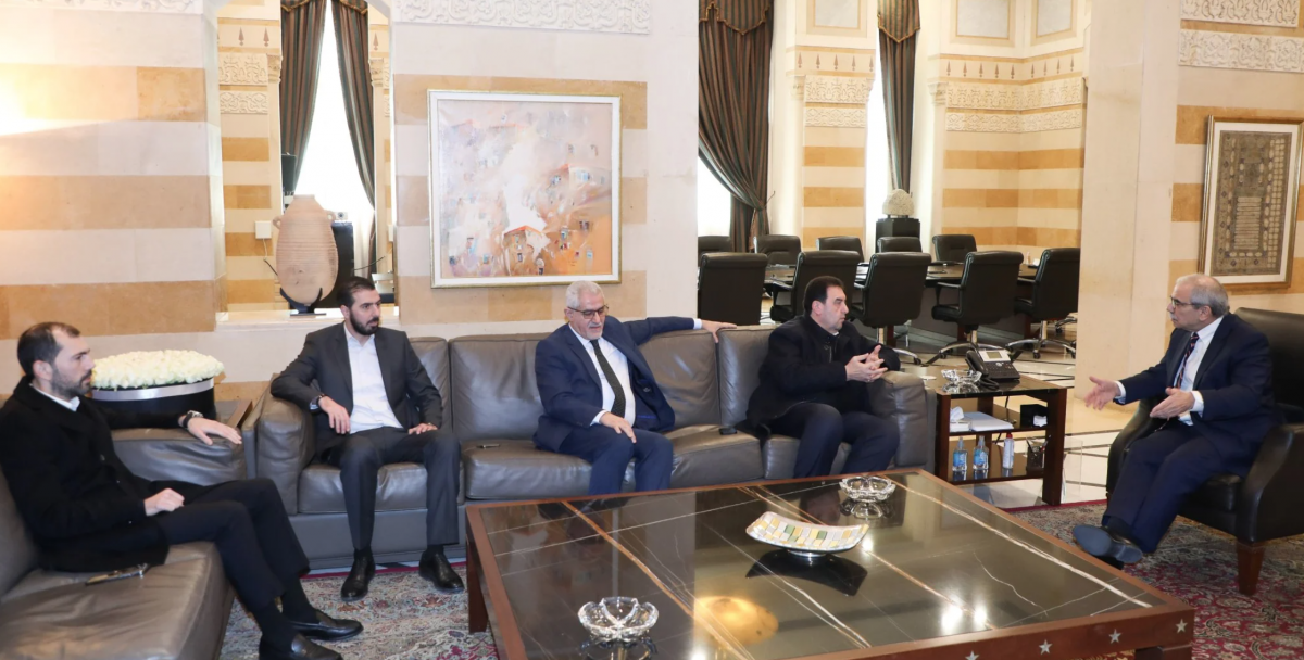 Salam meets National Moderation, which welcomes Qleyaat Airport mention in ministerial statement