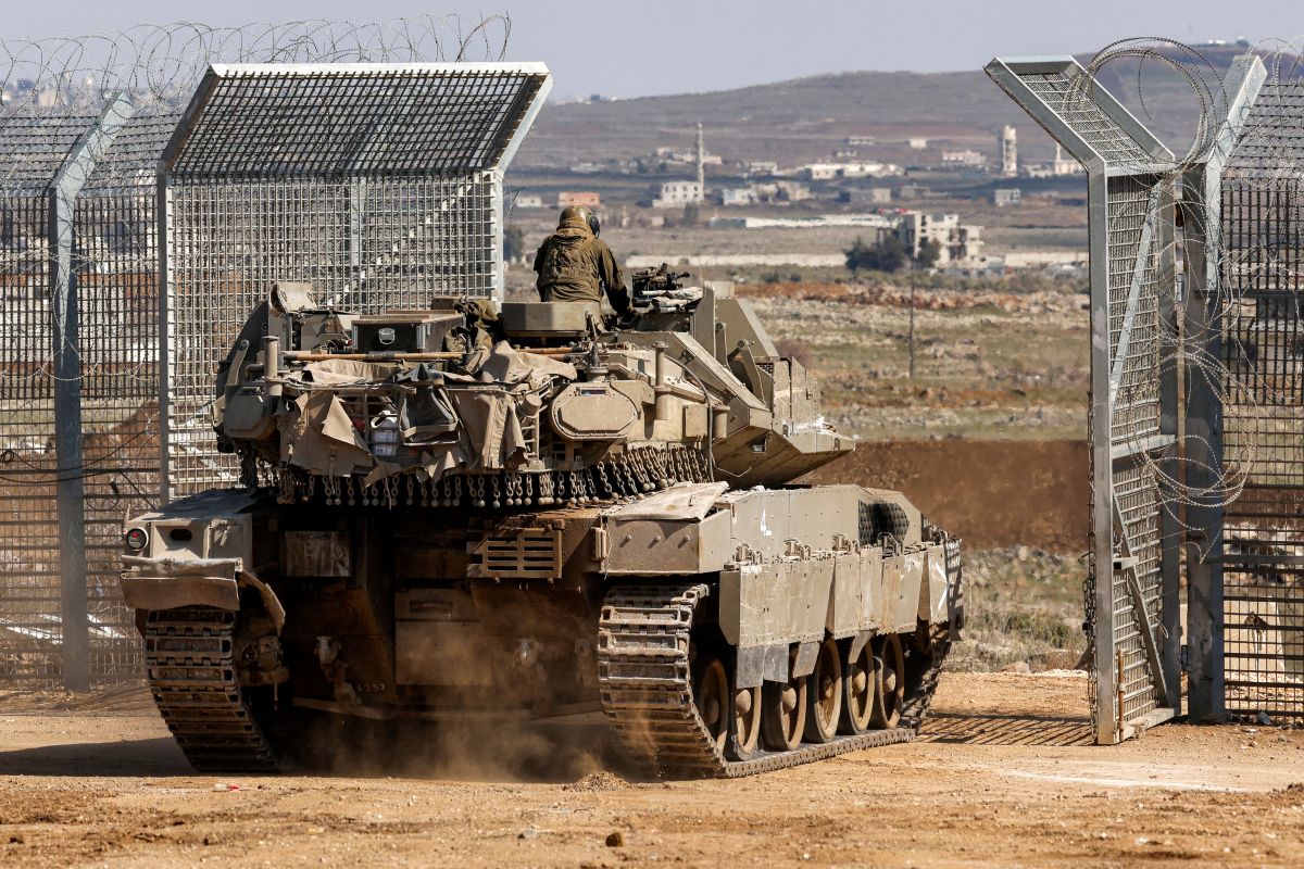 Syria interim president seeks pressure on Israel to withdraw from south