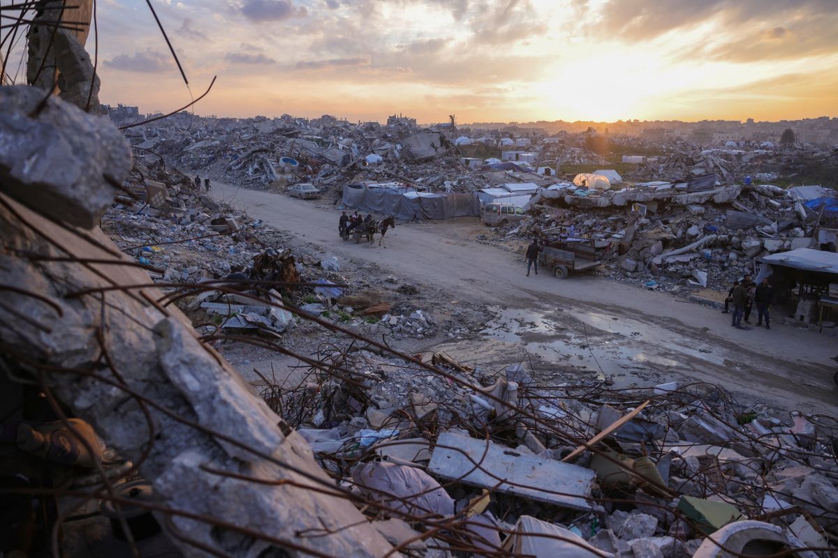 Arab leaders endorse plan to rebuild Gaza under Palestinian Authority