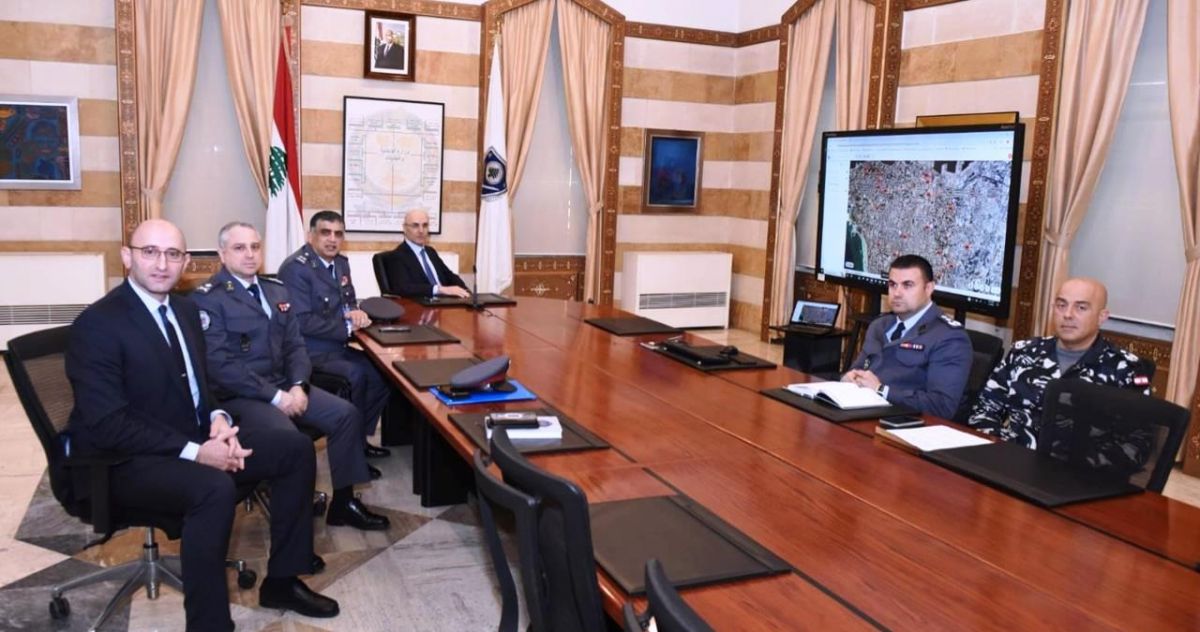 Interior Minister holds meeting with security representatives to discuss security situation in Beirut and Tripoli Interior Minister holds meeting with security representatives to discuss security situation in Beirut and Tripoli