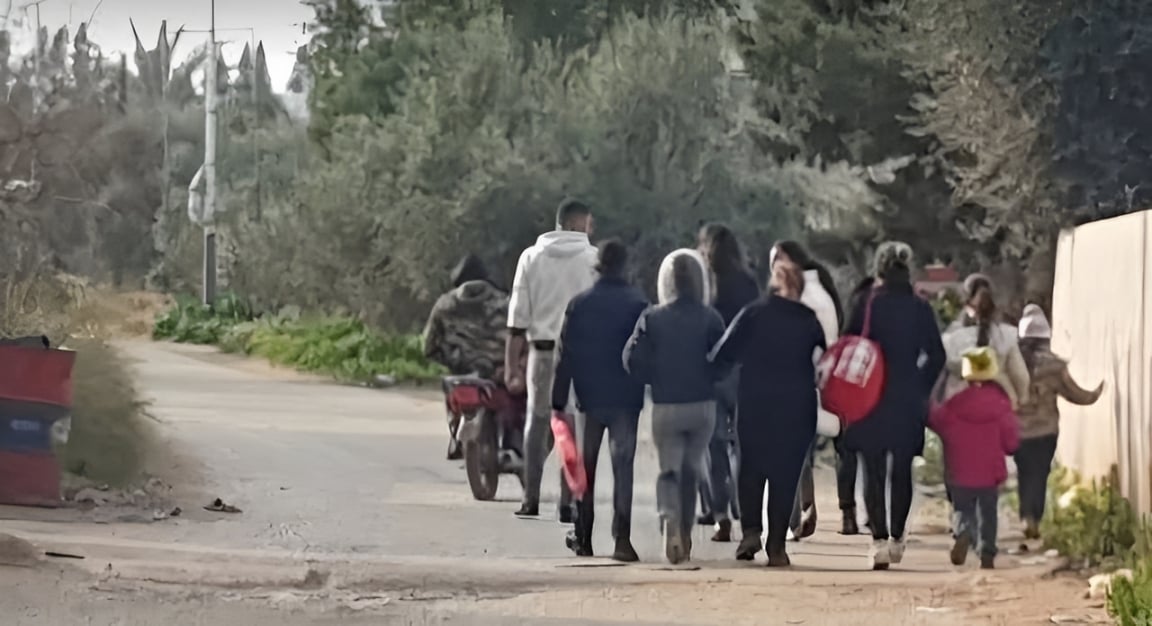 Affrontements sur le littoral syrien : des dizaines de familles réfugiées au Liban-Nord