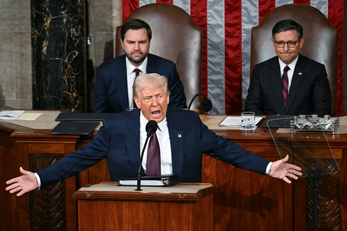 Donald Trump envisage de révoquer le statut des Ukrainiens ayant fui vers les États-Unis Donald Trump envisage de révoquer le statut des Ukrainiens ayant fui vers les États-Unis