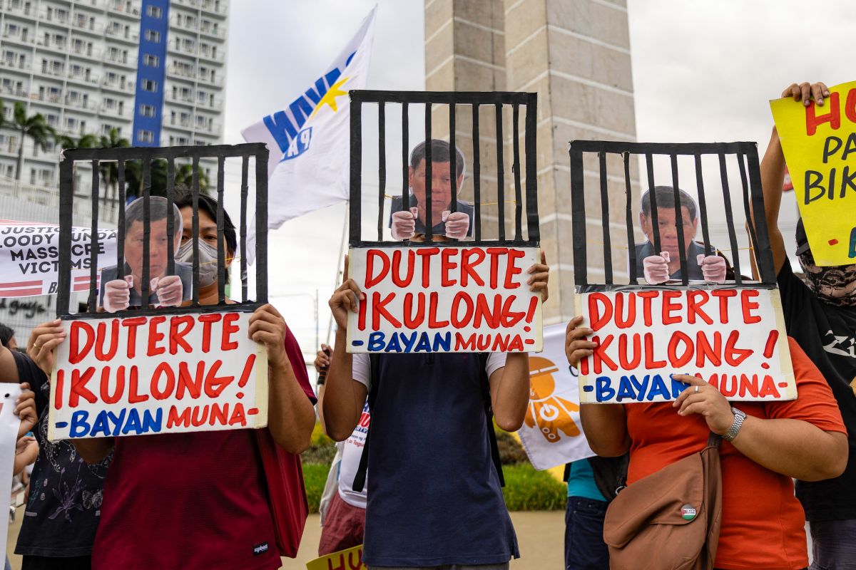 Philippines : transfert vers La Haye de l'ex-président Duterte arrêté pour crimes contre l'humanité Philippines : transfert vers La Haye de l'ex-président Duterte arrêté pour crimes contre l'humanité