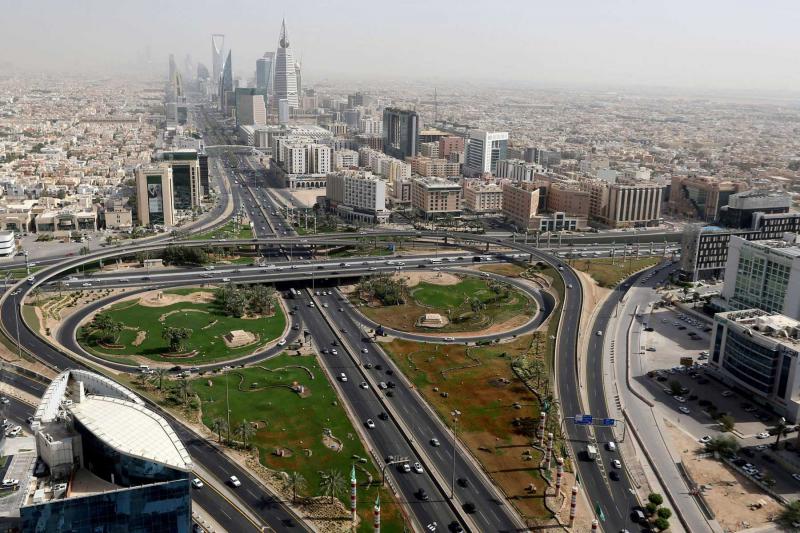 Saudi Arabia frees prisoners in apparent easing of crackdown Saudi Arabia frees prisoners in apparent easing of crackdown