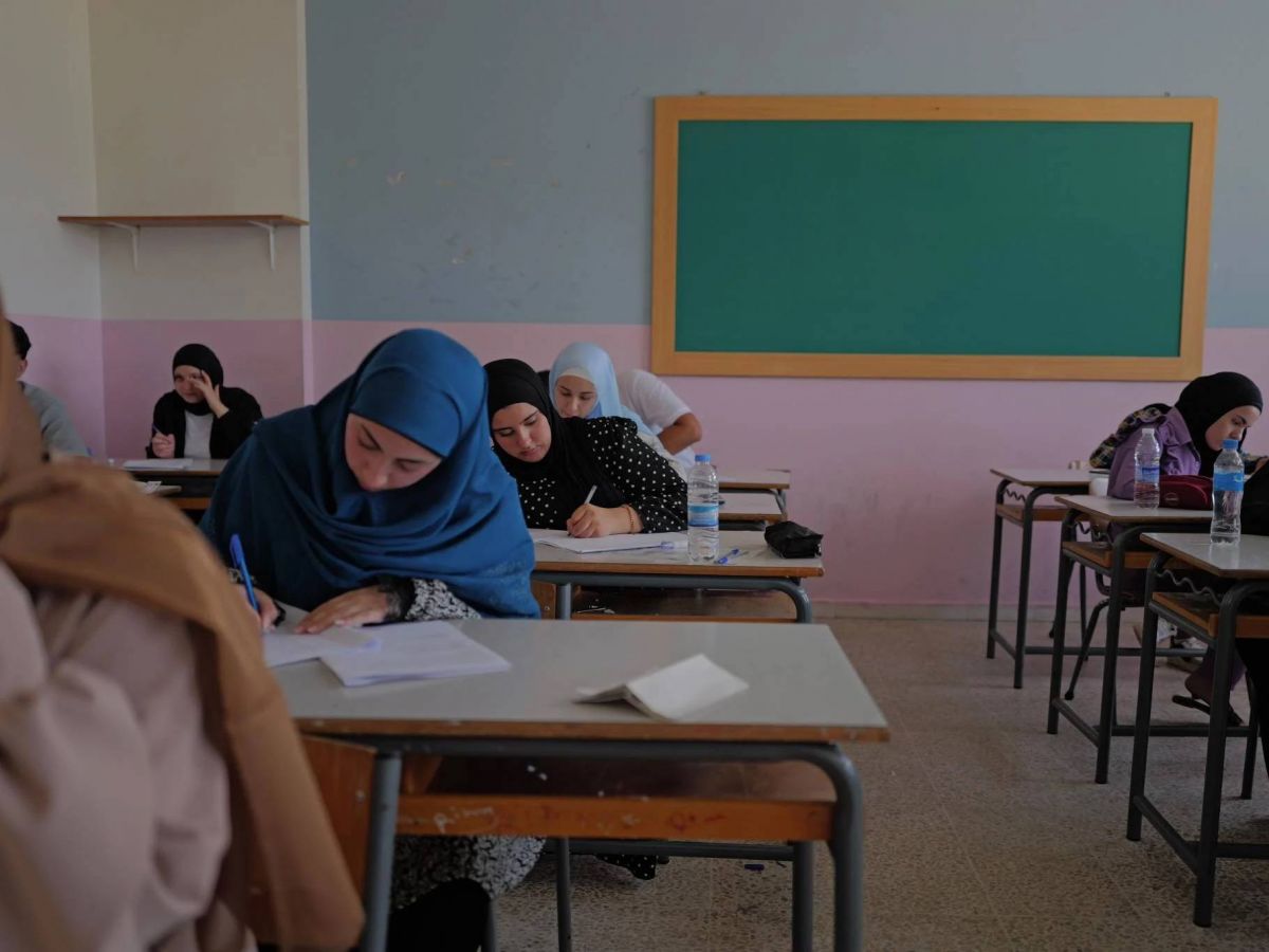 Karamé soumet un projet de décret pour annuler le Brevet cette année Karamé soumet un projet de décret pour annuler le Brevet cette année