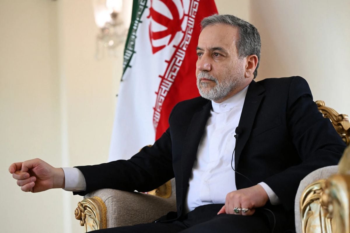 In a climate of distrust towards Washington, Iran does not close the door on negotiations