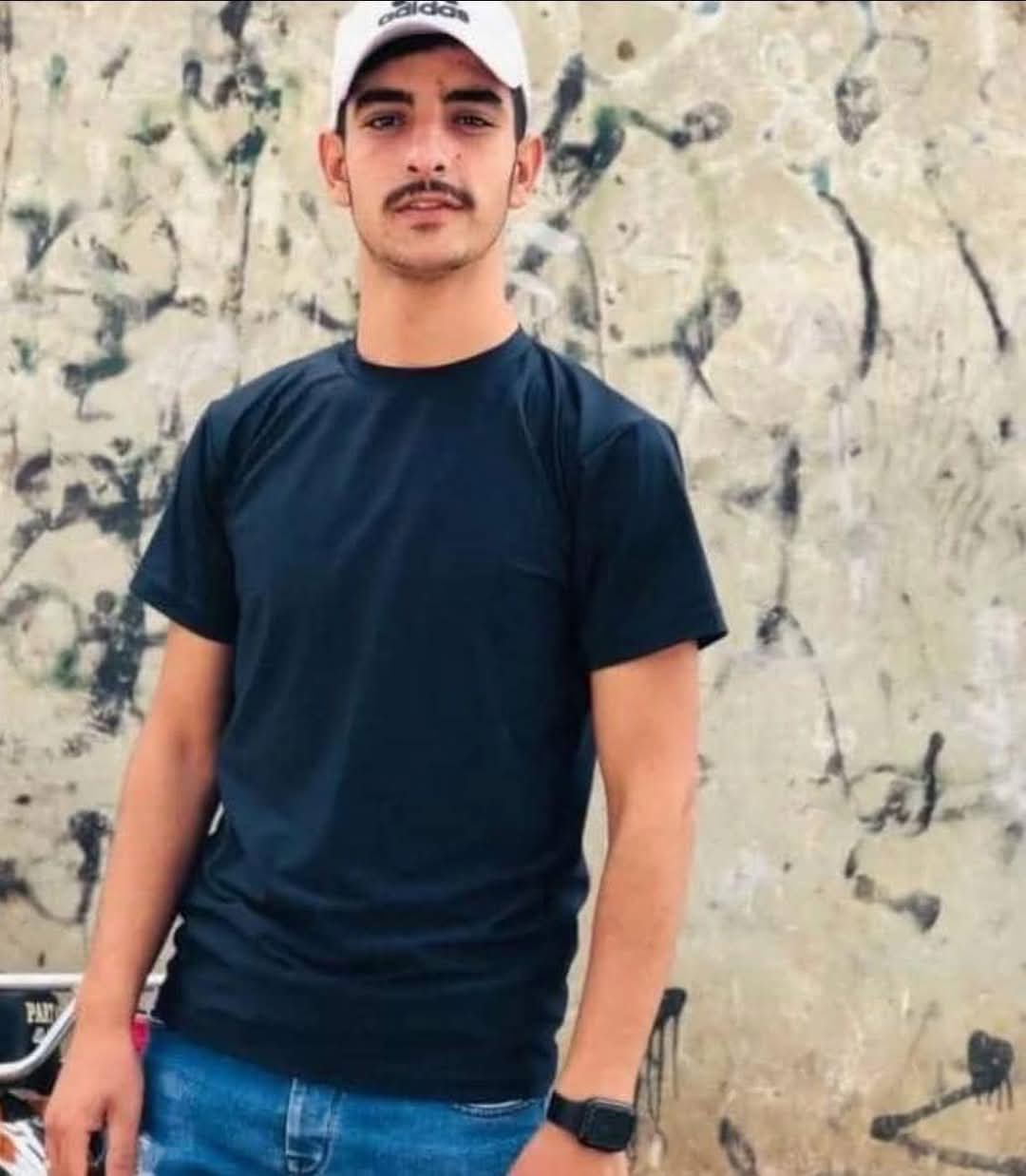 Man killed by Syrian gunfire in Wadi Khaled