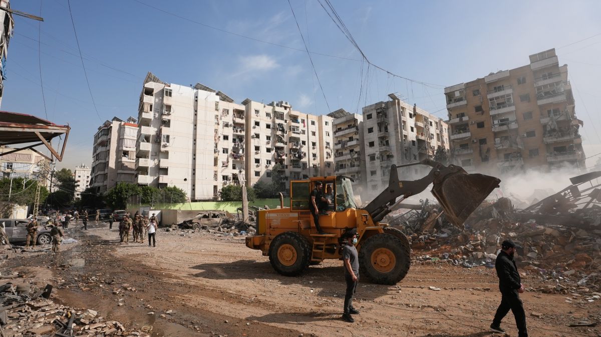 Après des tirs de roquettes du Liban-Sud, Israël met à exécution ses menaces visant Beyrouth