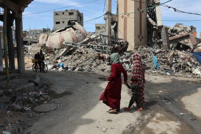 Les secours font état de huit morts, dont des enfants, dans une frappe israélienne