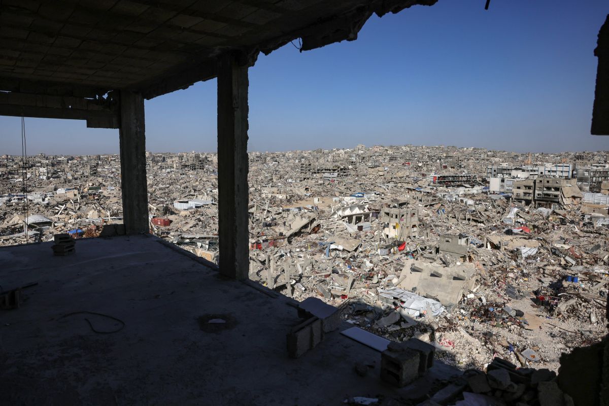 Israel begins dividing Gaza as it seeks to reoccupy the enclave: Everything you need to know this Thursday
