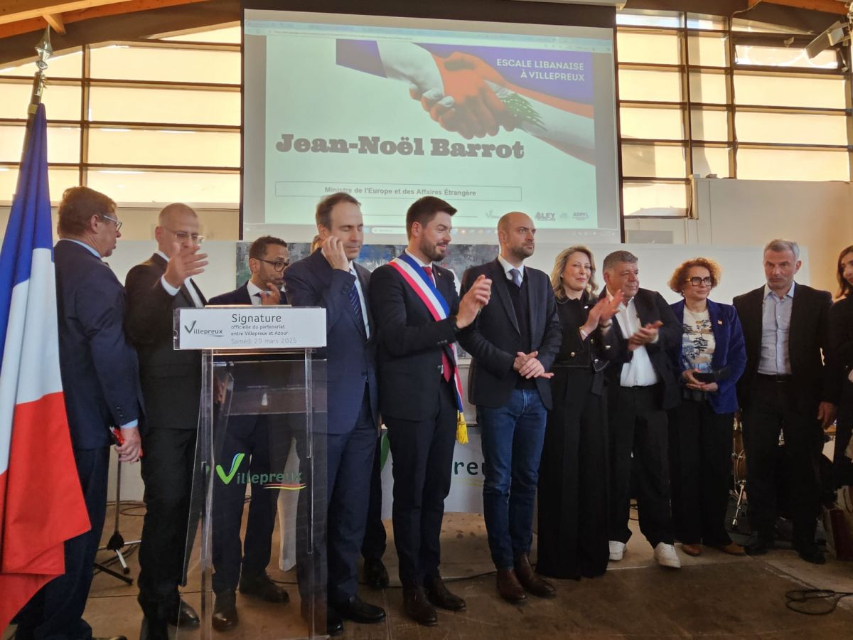 Entre Villepreux la Française et Azour la Libanaise, un dialogue « de territoire en territoire » Entre Villepreux la Française et Azour la Libanaise, un dialogue « de territoire en territoire »
