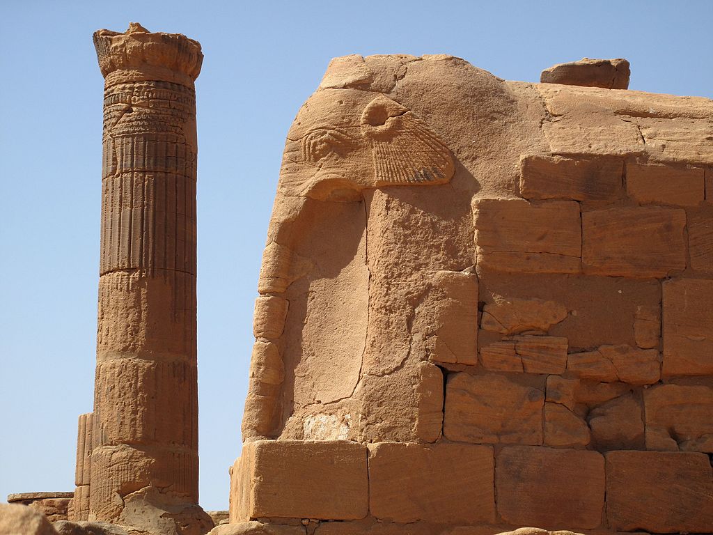 Au Soudan, pays des pharaons noirs, les combats ont atteint les musées et sites du patrimoine mondial Au Soudan, pays des pharaons noirs, les combats ont atteint les musées et sites du patrimoine mondial