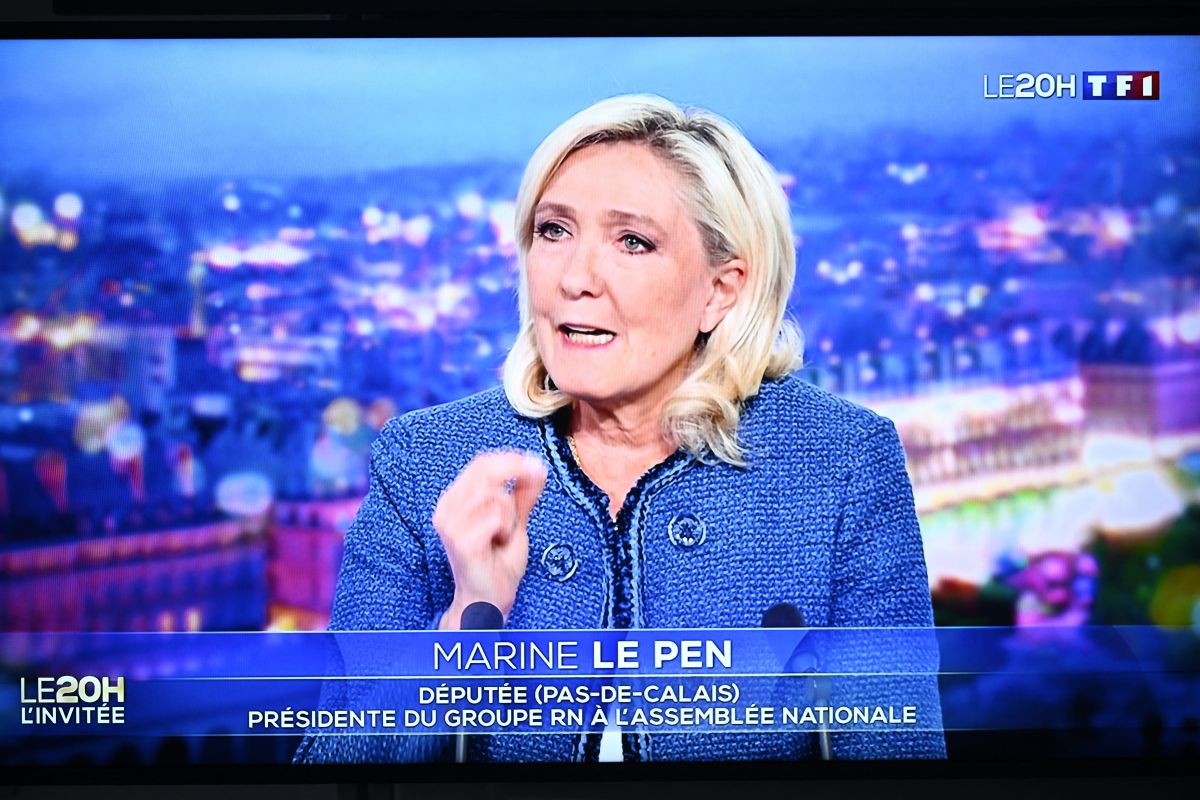 Marine Le Pen s'en prend au 
