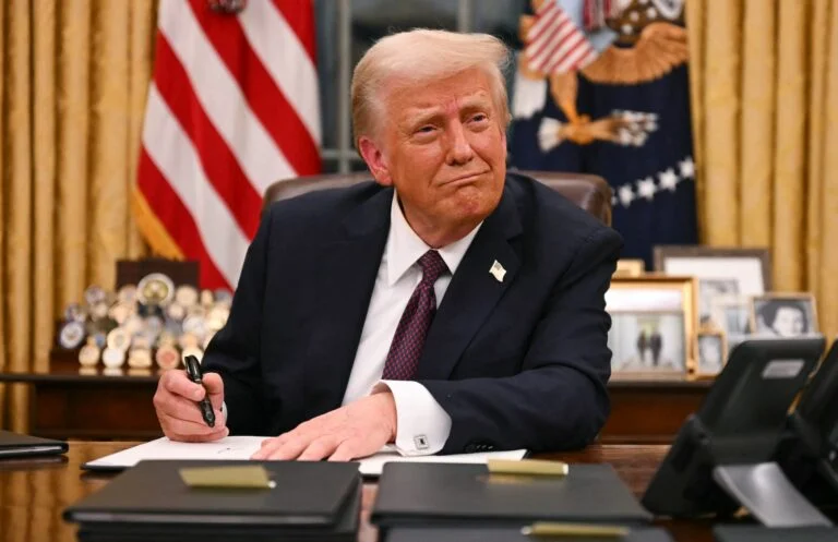Les entreprises italiennes redoutent l'effet des tarifs douaniers américains que Trump doit annoncer mercredi Les entreprises italiennes redoutent l'effet des tarifs douaniers américains que Trump doit annoncer mercredi